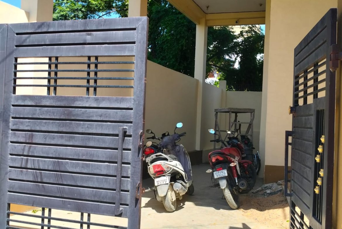 2 BHK FLAT