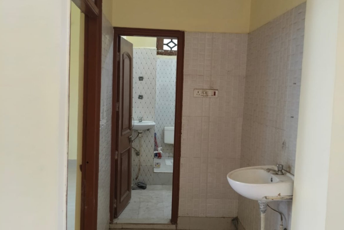 2 BHK FLAT