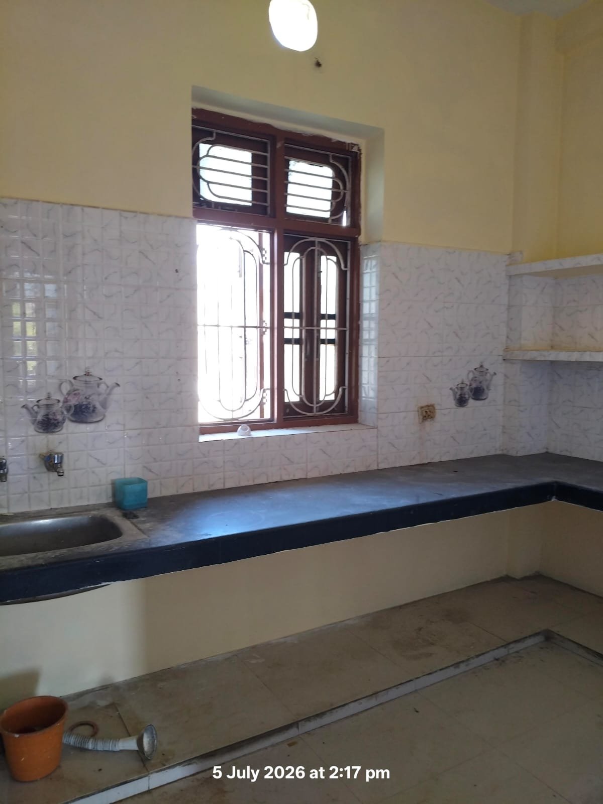 2 BHK FLAT