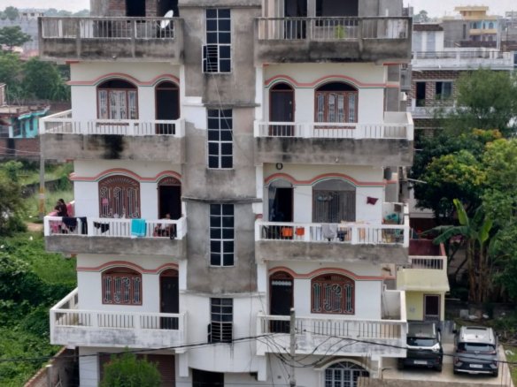 2 BHK FLAT